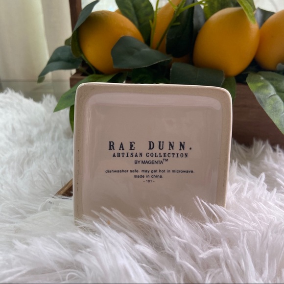 Rae Dunn Salt Birdhouse holder - Picture 5 of 5